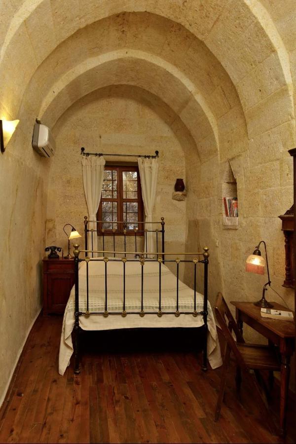 Esbelli Evi Cave Houses Ürgüp Extérieur photo