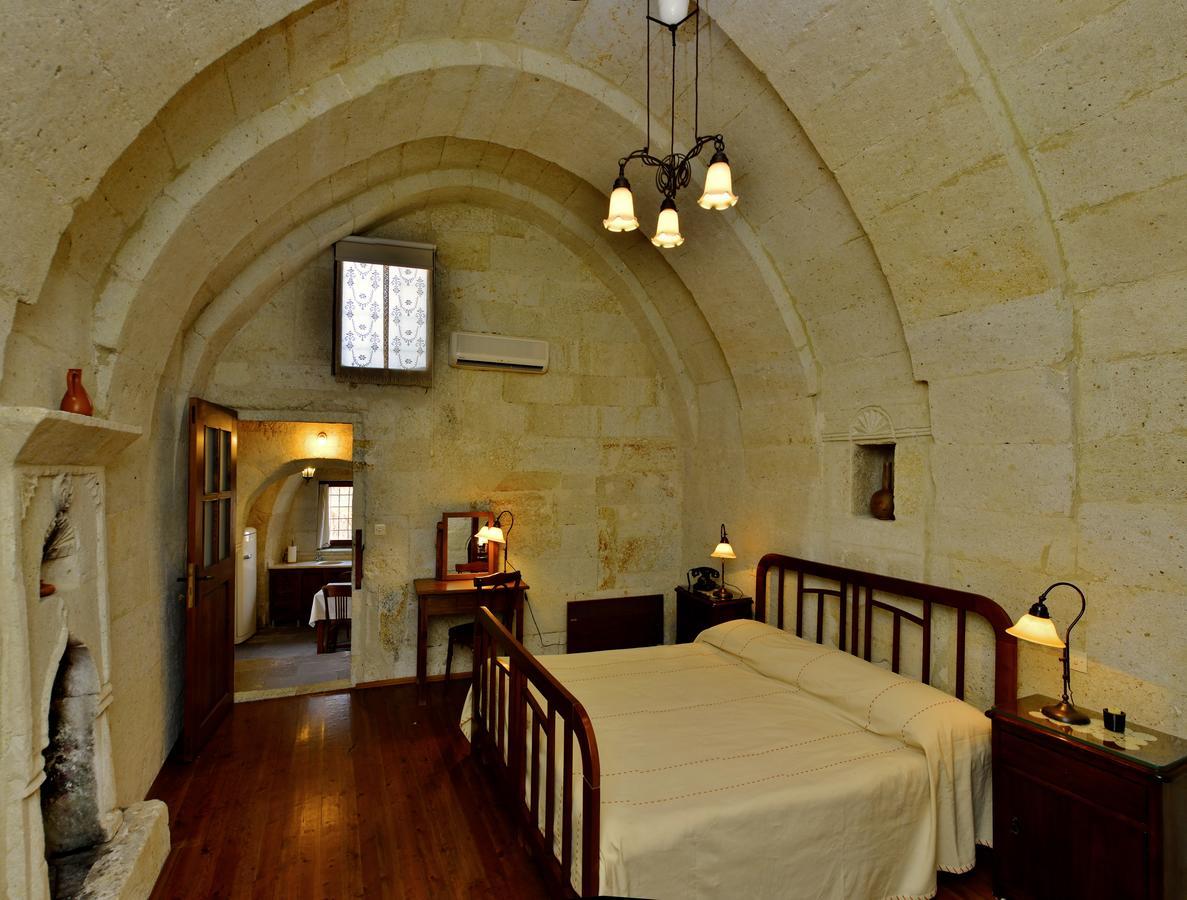 Esbelli Evi Cave Houses Ürgüp Extérieur photo