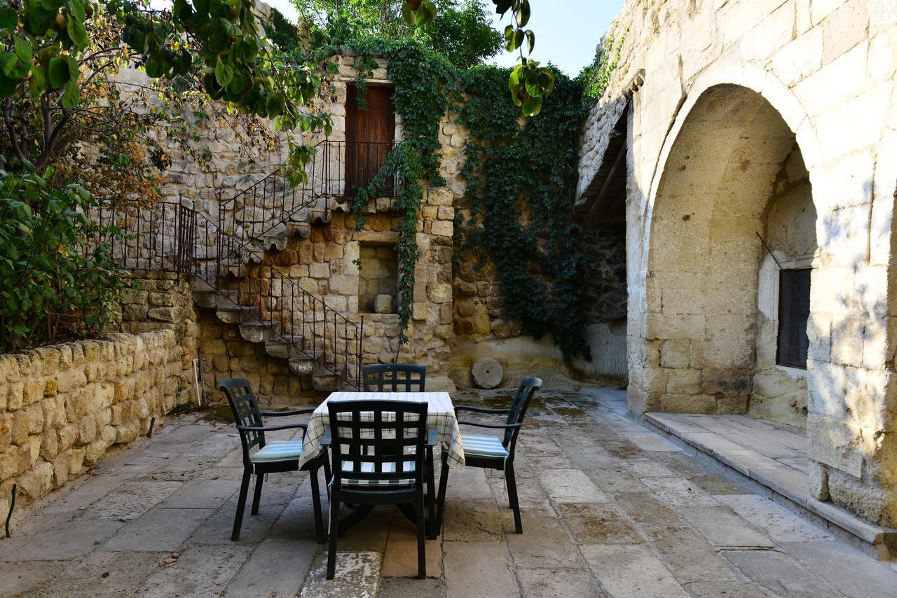 Esbelli Evi Cave Houses Ürgüp Extérieur photo